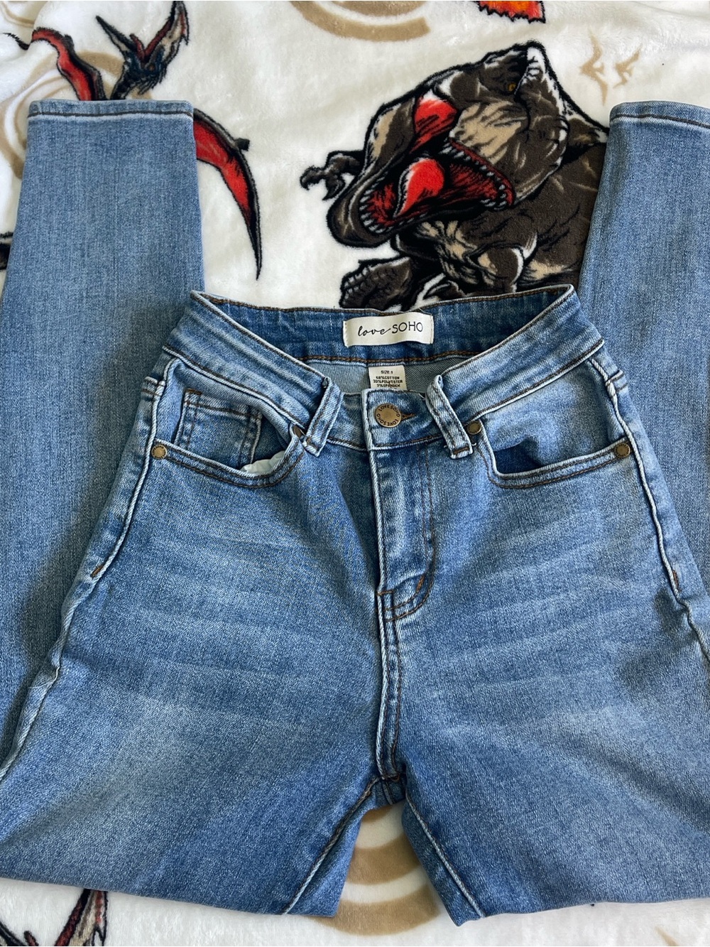 High-Rise Light Blue Women’s Jeans
